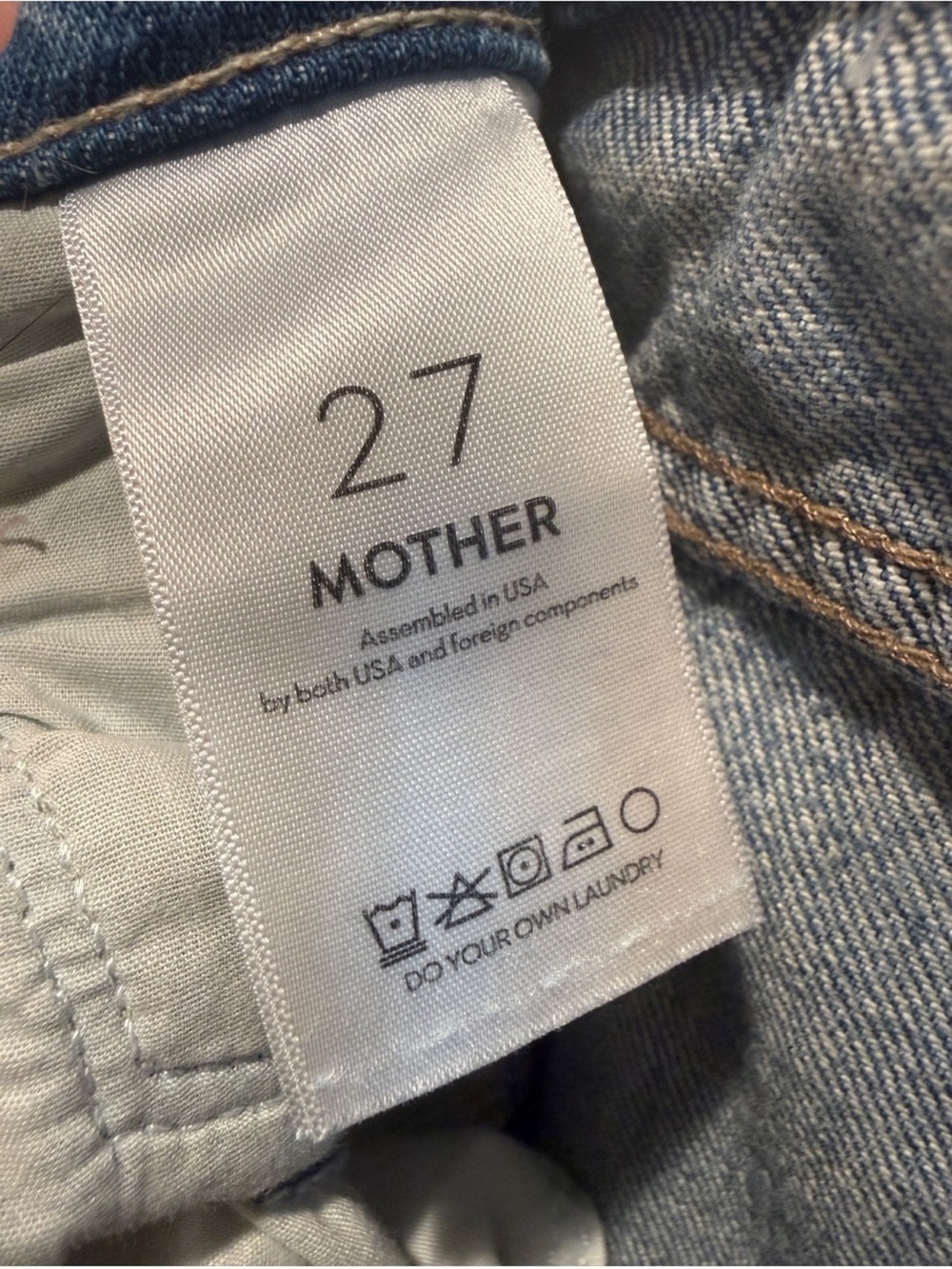 MOTHER Denim The Pipe Dream Button Sneak Fray Size 27 & 28 - Picture 5 of 7